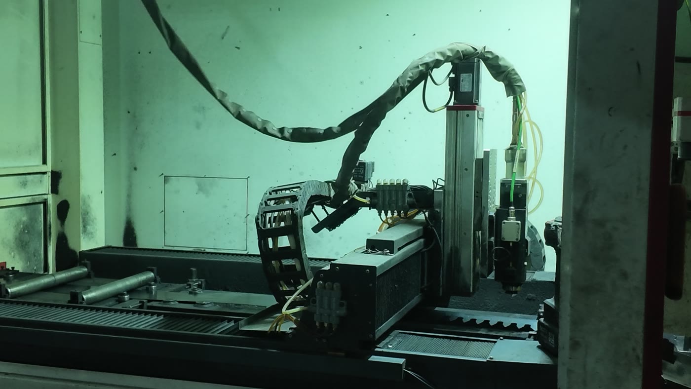 Blade processing equipment